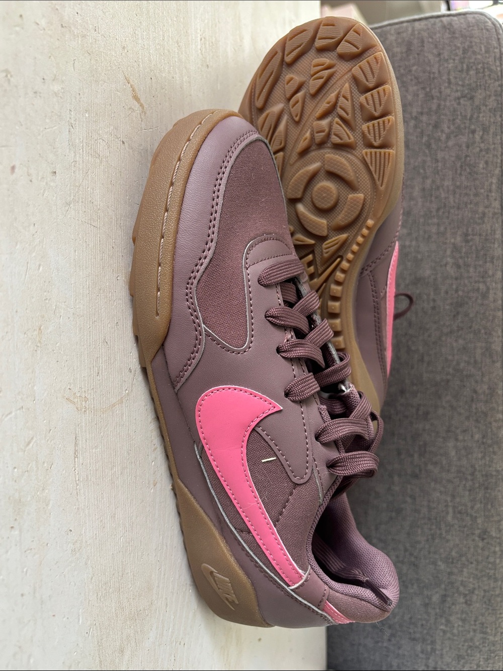 Nike Women's Low-Top Sneakers in Mauve with Pink Swoosh